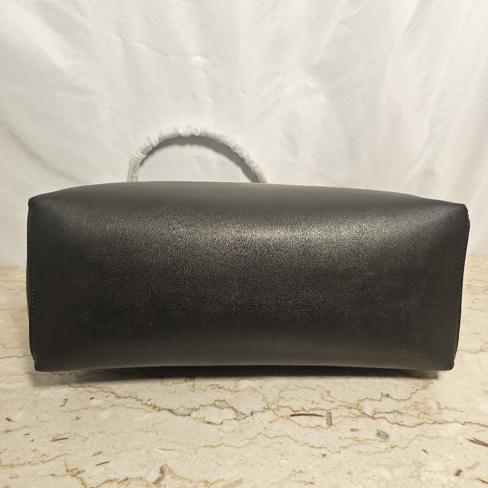 Karl Lagerfeld Paris Adele Black Zipperred Double Handled Tote Bag - Picture 4 of 9